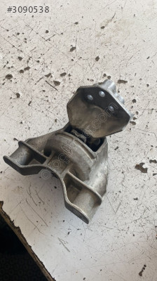 FORD COURİER MOTOR KULAĞI