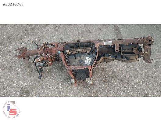 2008 - 2012 Vw Caddy Göğüs Demiri Adana Çıkma Parça