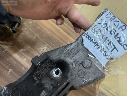 DACİA SOLENZA KLİMA KOMPRESÖRÜ BAĞLANTI BRAKETİ ORJİNAL ÇIKMA