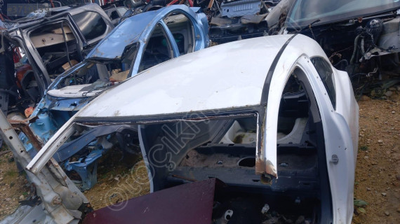 OPEL CORSA D TEK KAPI TAVAN.OTO ERKAN ÜNYE