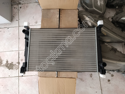 FIAT Doblo Su Radyatörü OEM 51808364