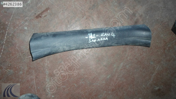 TOYOTA RAV4 2007 ÇIKMA SAĞ ARKA MARŞBEL PLASTİĞİ