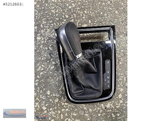 5C8713203 VW JETTA VİTES TOPUZU VE ÇERÇEVESİ