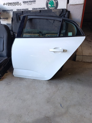 Megane 4 sol arka kapı