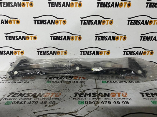 Opel Corsa D Arka Tampon Orta Bağlantı Braketi 13179908