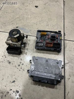 PEUGEOT  207   ABS  BEYNİ