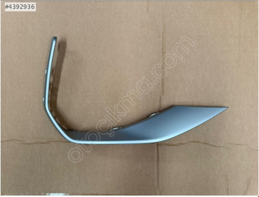 ÖN TAMPON IZGARA ÇERÇEVESİ GRİ SAĞ A3 2024-