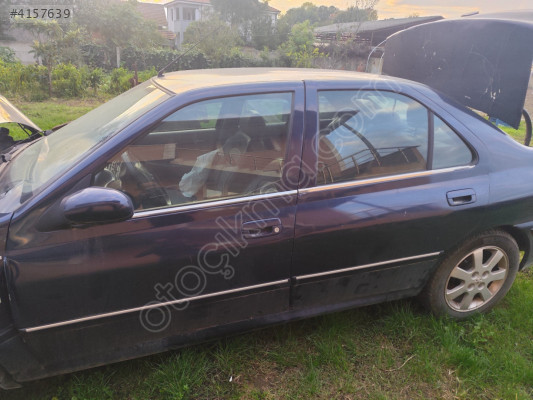 Peugeot sol arka kapi