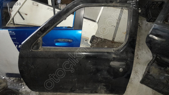 Nissan pikap 2005 model sol ön kapı