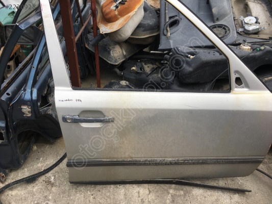 Mercedes w124 Kasa Sağ Ön Kapı Dış Açma Kolu Kapı Çıtası