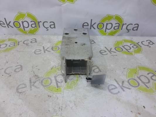 MERCEDES A SERİSİ 2020 2023 W177 SAĞ ÖN TAMPON BABASI A1776202300