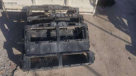 2020-23 KUGA ÖN PANEL ORJİNAL ÇIKMA
