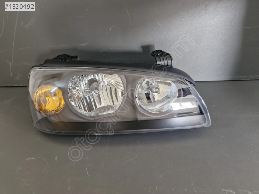 HYUNDAİ ELANTRA SAĞ ÖN FAR SİYAH MANUEL SIFIR 2003-2006