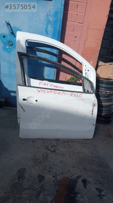 Volkswagen Polo sağ ön kapı çıkma