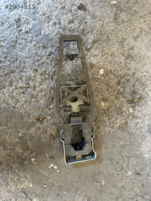 Touran sağ ön kapı kolu braketi