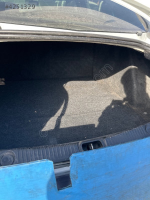 Renault megane 2 ıı Bagaj halısı döşemesi