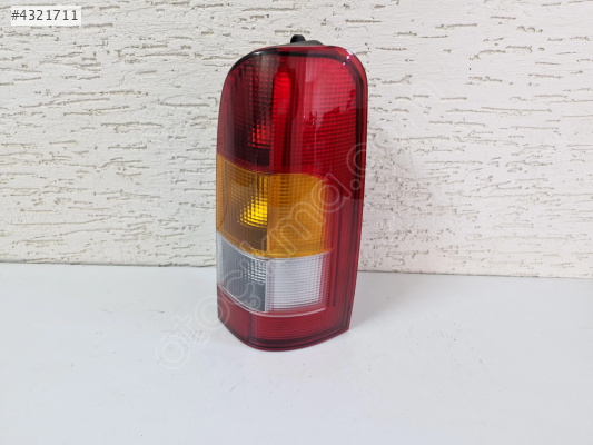 NİSSAN VANETTA SAĞ ARKA STOP LAMBASI SIFIR 1990-2000