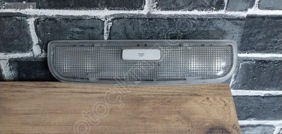 8P0947111 orj 03-09 audi a3 arka tavan lambası