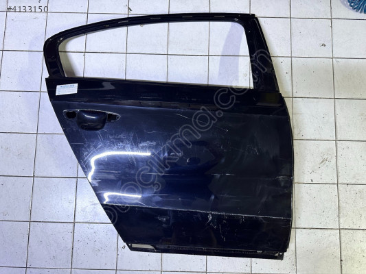 Volkswagen Passat B7 Sağ Arka Kapı 2011-2015