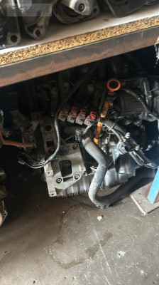 PASSAT B6 1.6 KOMPLE MOTOR KAYHANLAR OTO ÇIKMA