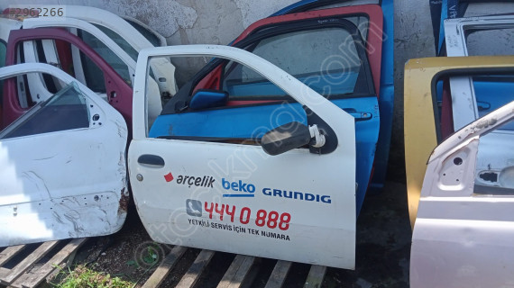Fiat Palio tek kapili,Fiat strada sağ ön kapı yedek parça