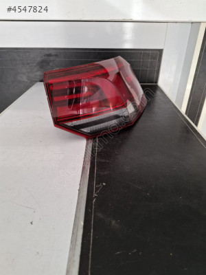 VOLKSWAGEN GOLF 8 SAĞ ARKA STOP