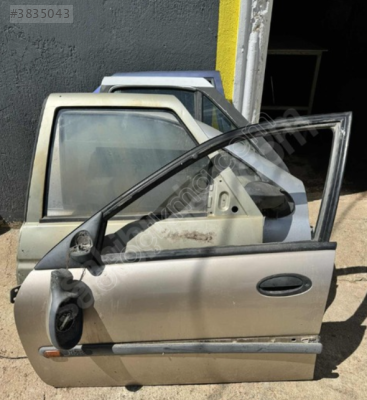 RENAULT LAGUNA SOL ÖN KAPI ORJİNAL EYUPCAN OTO'DA