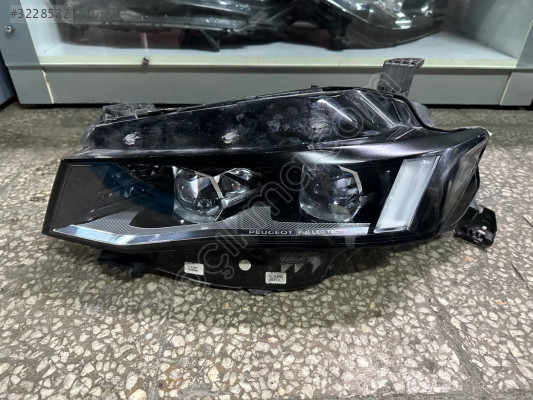 Peugeot 508 ön sol far mercekli
