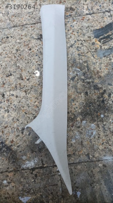 Megane 4 sol ön kaplama plastiği