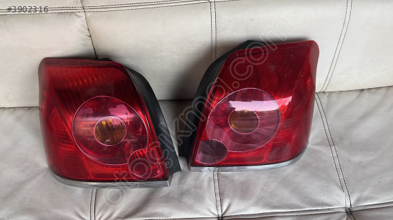 TOYOTA AVENSİS SAG SOL STOP T25 KASA
