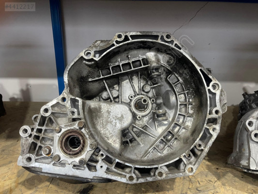 OPEL VECTRA B 2.0 ÇIKMA ŞANZIMAN