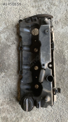 03L103469 vw golf7 külbütör kapağı