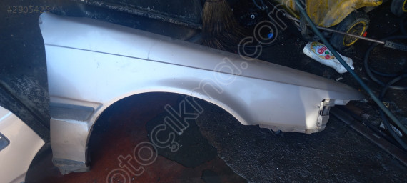 Çıkma mazda 626 sağ ön çamurluk