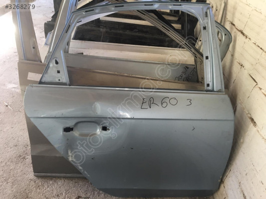 AUDİ A4 ORJİNAL ÇIKMA SAĞ ARKA KAPI