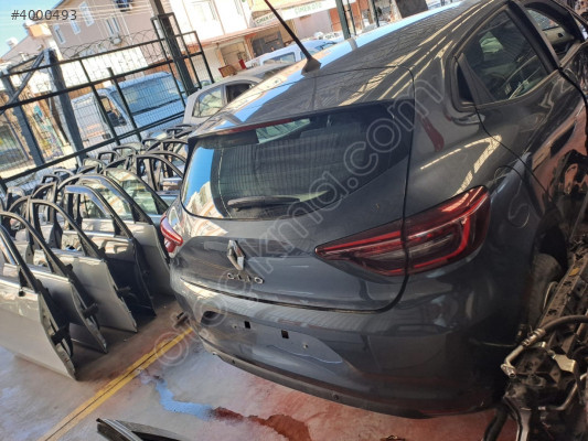 2022 RENAULT CLİO ARKA TAMPON