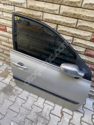 RENAULT MEGANE 2 sağ ön kapı hatasız