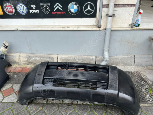 FİORİNO ÖN TAMPON SİSSİZ SIFIR RAF ÜRÜNÜ 735469400