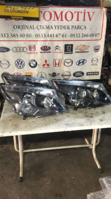 2015-2018 MERCEDES VİTO SAĞ ÖN FAR