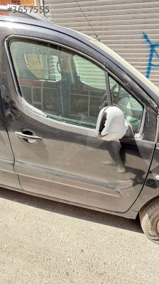 Citroen Berlingo 2011-2015 1.6 tdi sağ ön kapı camı