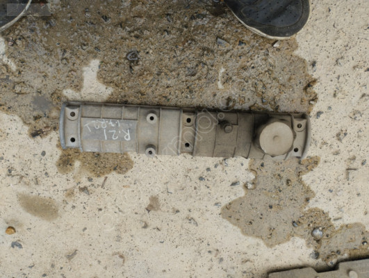 Renault 21 kulbitatör üst kapak
