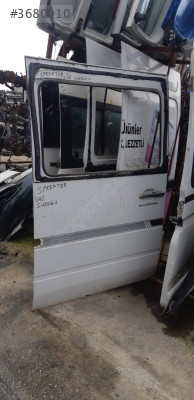 MERCEDES SPRİNTER SAĞ SÜRGÜ KAPI