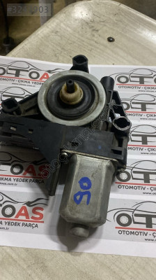 VOLVO XC60 SAĞ ÖN CAM MOTORU 966264-102