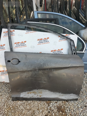Seat Toledo çıkma sağ ön kapı 2006-2011
