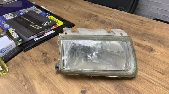Orjinal temiz hatasız 1999 vw polo sağ ön far