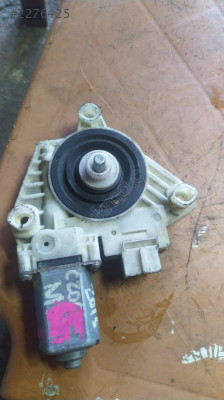 W205 c sol ön cam motoru çıkma