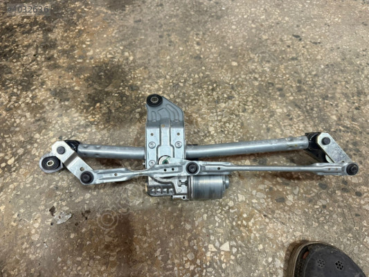 2020-25 CUPRA FORMENTOR ÖN CAM SİLGİ MOTORU ORJ ÇIKMA