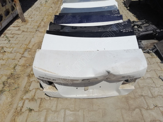 2008-2014  chevrolet cruze bagaj kapağı
