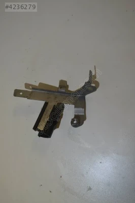 5Q0971812 ORJİNAL  MARŞ MOTORU TUTUCU