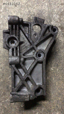 Renault Megane 3 1.5DCİ silindir kapak ön parça