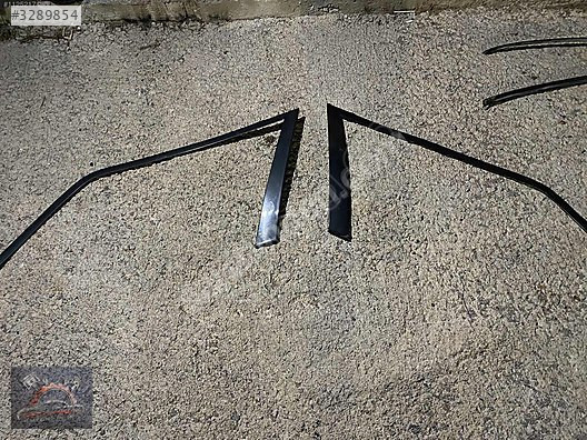 MERCEDES W124 SW ORJ. BAGAJ YAN CAM ÇITALARI TEMİZ